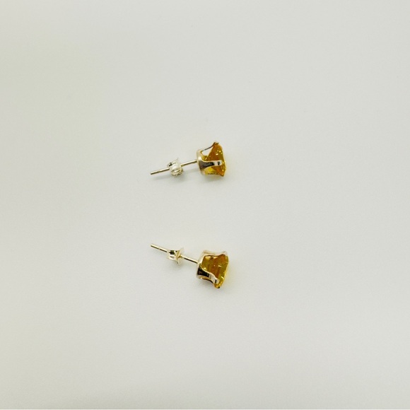 Brand New 6mm Yellow Round CZ 925 Sterling Silver Earrings - Picture 3 of 5